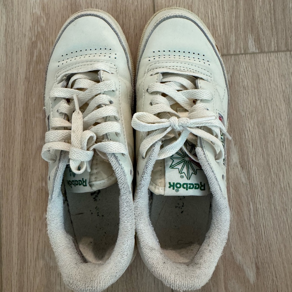 Reebok 7.5 women’s
